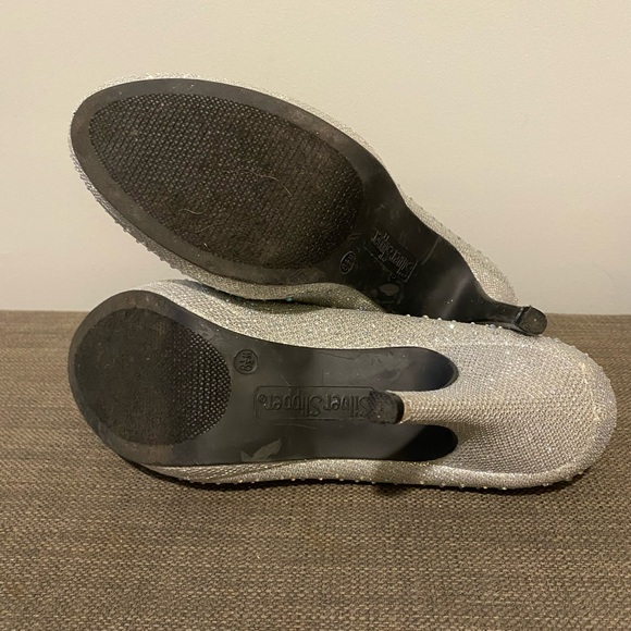 Silver Slipper Sparkly Pumps - Picture 8 of 10